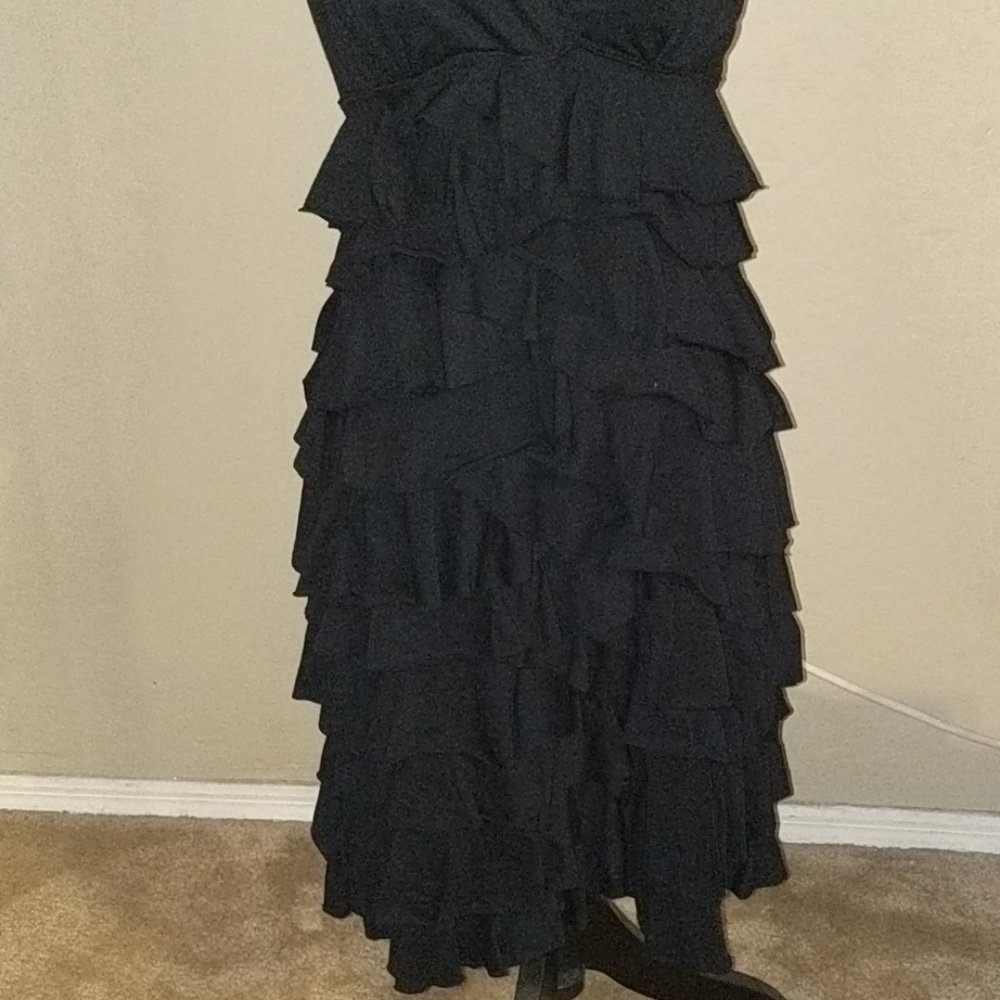 💸Express Black Halter Ruffle Dress - Picture 3 of 8